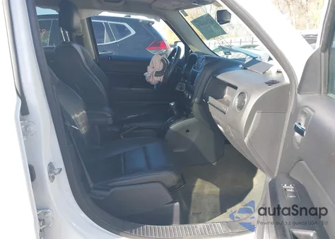 2016 Jeep Patriot High Altitude Edition z USA, uszkodzony, nr VIN 1C4NJRFB5GD789667